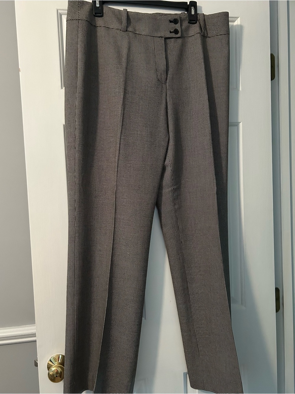 Jones & Co Women's Houndstooth Stretch Pants — Black & off White
